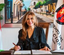 Carolina Mejía anuncia nuevas obras y un compromiso por el futuro de SD