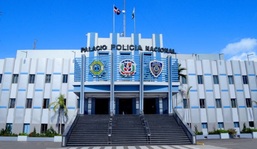 PN rescata niña que era atada y brutalmente maltratada en Barahona