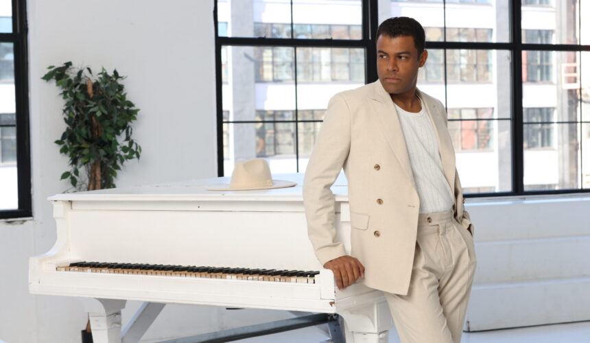 Cristian Allexis promueve bachata “Lamento decirte” y lanza video