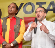 Guillermo «le tira a Leonel» diciendo Abinader no ha pedido comisiones para una fundación