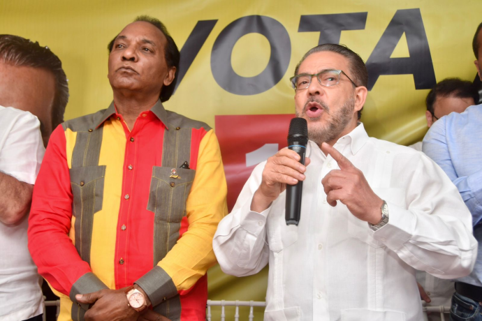 Guillermo «le tira a Leonel» diciendo Abinader no ha pedido comisiones para una fundación