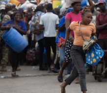 Haitianos en suelo dominicano confían más en la providencia que en política ante la crisis