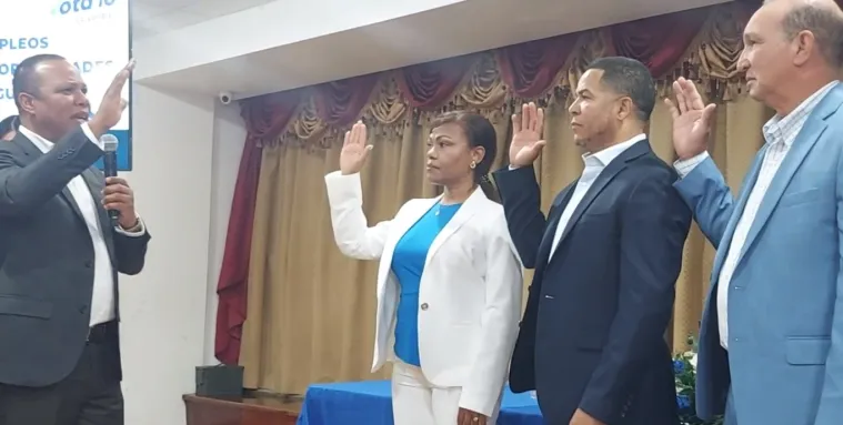 Presidente de País Posible proclama tres candidatos a diputados de Ultramar