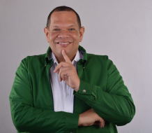 Carlos Guzmán renuncia de la Fuerza del Pueblo
