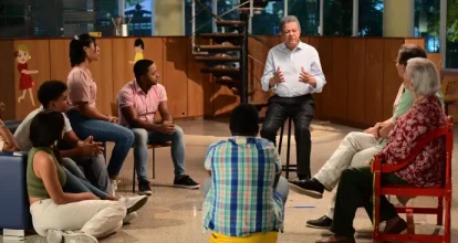 Leonel se compromete a acabar con «descontrol de precios de Abinader» como lo hizo en 2004
