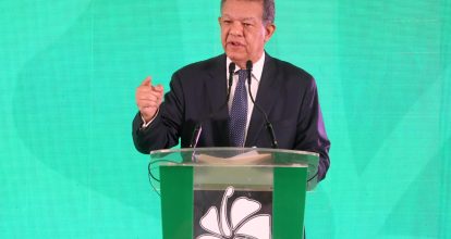 Leonel presenta cifras para demostrar “manipulación” de Abinader