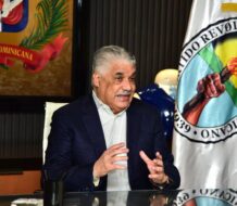 Miguel Vargas: “Presión factores de poder y de la oposición llevan gobierno a legalidad”