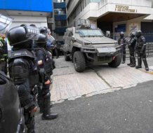 Expresidentes rechazan «atentado» contra embajada en Ecuador y asilo político de México