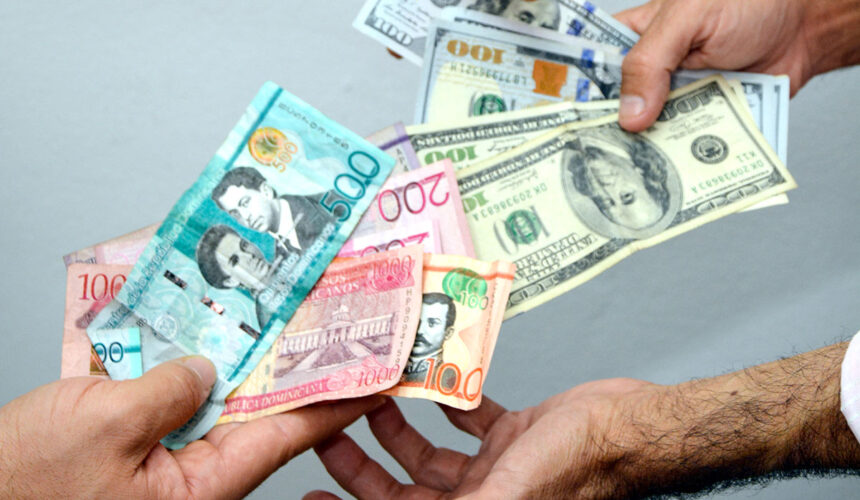 Precio del dólar y el peso dominicano: US$58.98 la compra y US$59.27 la venta
