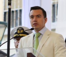 Presidente de Ecuador acepta situación compleja y sin precedentes por crisis con México