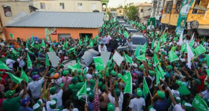Leonel moviliza miles de simpatizantes en Puerto Plata y asegura que con RescateRD 