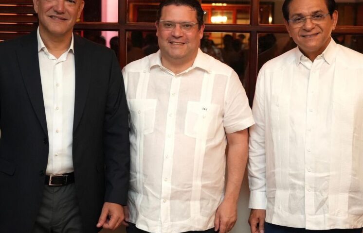 Sanz Lovatón: “Daniel Rivera ganará la senaduría de Santiago con votación histórica”