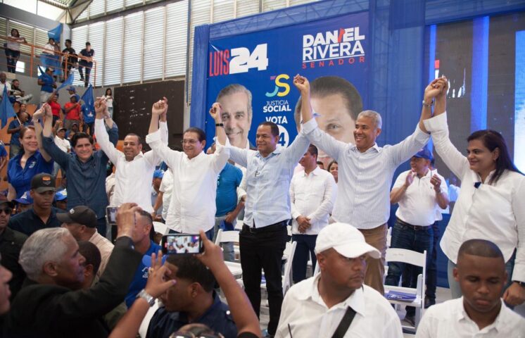 Justicia Social cierra campaña en Santiago con proclamación de Daniel Rivera por “la profundización del cambio”