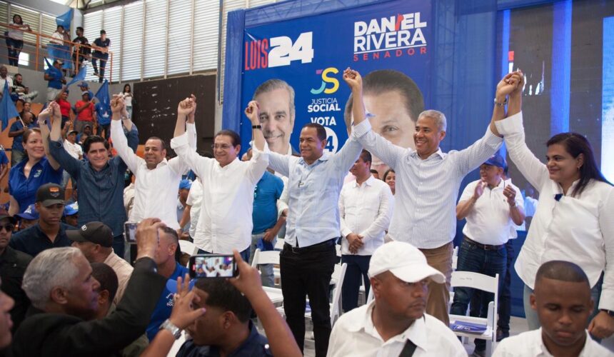 Justicia Social cierra campaña en Santiago con proclamación de Daniel Rivera por “la profundización del cambio”