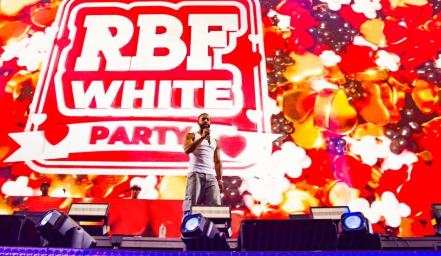 Lírico en la Casa corona la música urbana de RD en el Reggaeton Beach Festival de Madrid