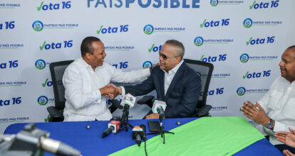 Senador Héctor Acosta “El Torito” recibe respaldo del partido País Posible