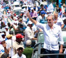 Abinader y candidatos del PRM reciben apoyo masivo en cierre de campaña en 31 provincias y la Capital