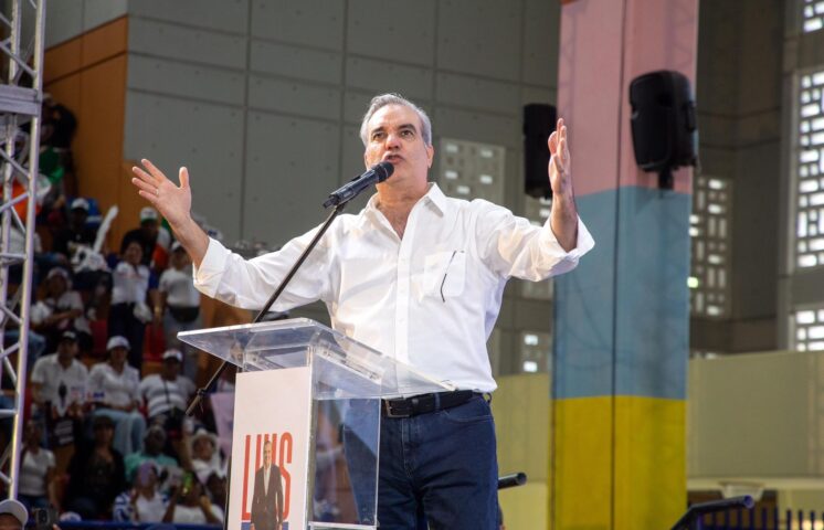 Luis Abinader: 