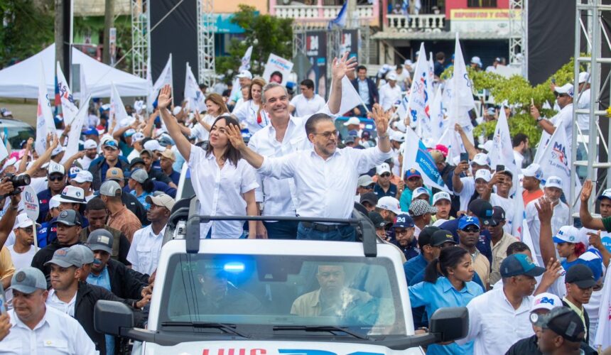 Abinader y el PRM cerrarán en grande con 32 caravanas simultáneas este fin de semana