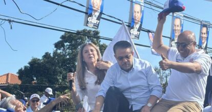 PRM  realiza caravana en apoyo de Guillermo Moreno en la circunscripción tres de la capital