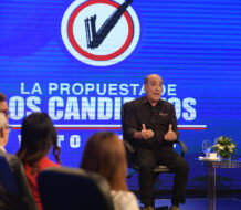 Roque Espaillat dice apresará a 1,000 políticos y asegura combatir la corrupción es solución a los problemas