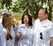 Equipo político Team Élite acompaña a Carolina Mejía en actos políticos en Salcedo