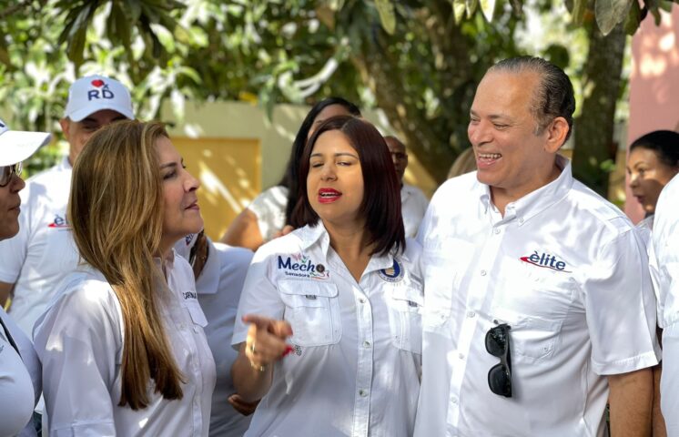 Equipo político Team Élite acompaña a Carolina Mejía en actos políticos en Salcedo