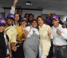 Jóvenes con Abel participan en encuentro con Zoraima Cuello y Juan Ariel Jiménez