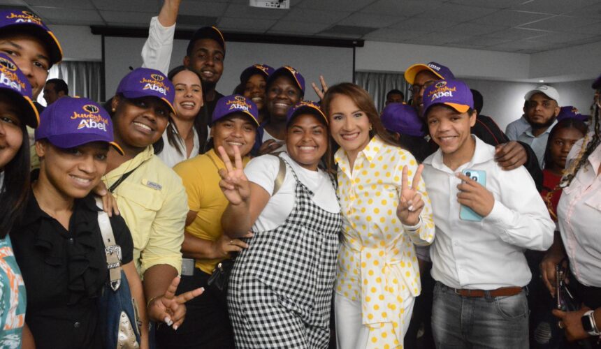 Jóvenes con Abel participan en encuentro con Zoraima Cuello y Juan Ariel Jiménez