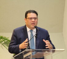 Sanz Lovatón: La gente quiere seguir con el cambio que representa Luis Abinader