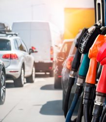 Los precios de cuatro combustibles subirán hasta RD$8.50 por galón