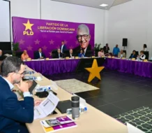 El PLD recibe carpetas con temas sobre proceso electoral; Danilo llama a respetar