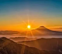 El campo magnético del Sol se origina sorprendentemente cerca de la superficie