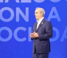 Abinader se compromete con un gobierno más accesible, participativo y enfocado en el bienestar social