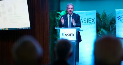 Leonel expone su programa ante la Asociación Dominicana de Empresas de Inversión Extranjeras