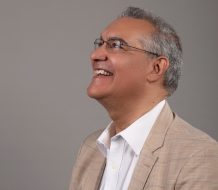 Candidato Tomas Hungría propone reducción del itbis