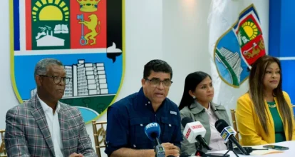 Alcalde Dío Astacio anuncia plan de desmonte de propaganda política en SDE 