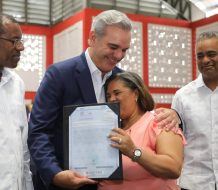 Abinader asegura entregará durante nueva gestión 50,000 títulos de propiedad para familias de escasos recursos