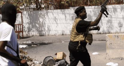 Policías kenianos asegurarán aeropuerto y combatirán cuerpo a cuerpo bandas de Haití