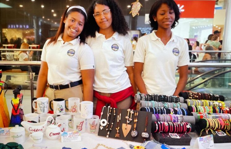 “La ruta del arte” del Minerd exhibe el talento artístico de los estudiantes dominicanos