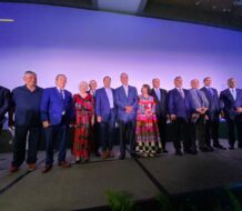 Luis Abinader llama a los dominicanos a votar para fortalecer la democracia