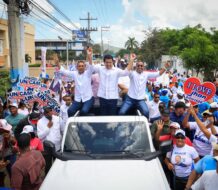 David Collado y Víctor  Pichardo cierran campaña en MP con llamado a sellar triunfo PRM en la provincia