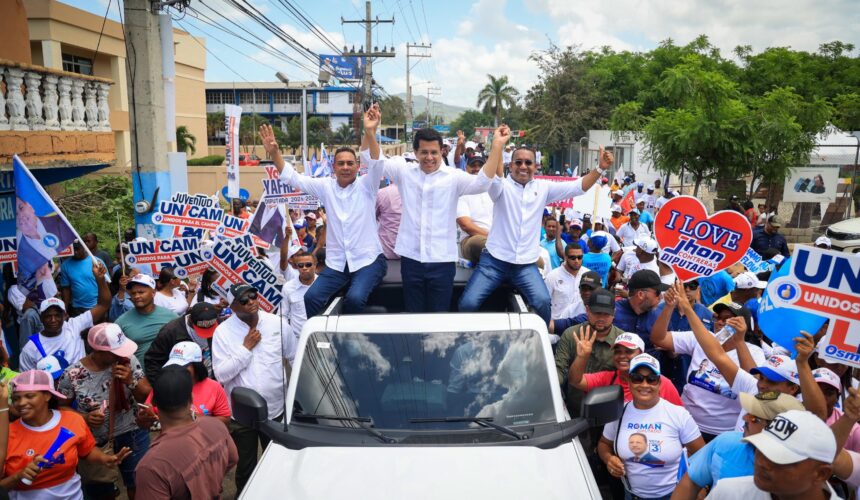 David Collado y Víctor  Pichardo cierran campaña en MP con llamado a sellar triunfo PRM en la provincia