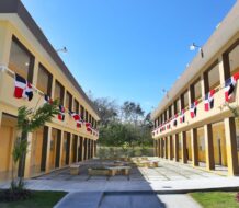 Diputado pide poner atención urgente a las escuelas en Azua