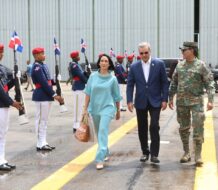 Presidente Abinader sale hacia Panamá para la toma de posesión del mandatario electo, José Raúl Mulino