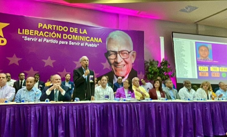 Danilo Medina: El tiempo de la oposición light se acabó