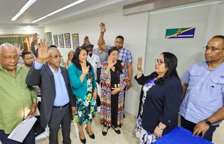 PAL juramenta a excandidata a diputada en Santo Domingo Oeste Valentina Cruz