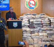 Arrestan dos hombres e incautan en rolos de maquinaria pesada más de mil libras de presunta marihuana