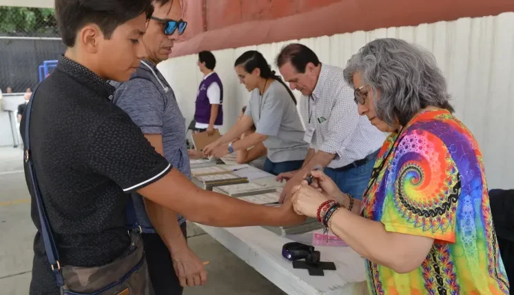 Gobierno de México cataloga las elecciones como una «fiesta cívica en paz» pese a la violencia
