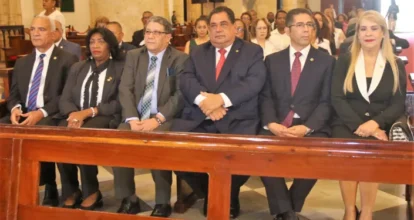 Colegio de Notarios solicita a Abinader pensiones para miembros envejecientes